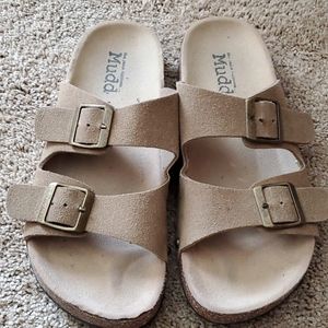 Mudd sandals